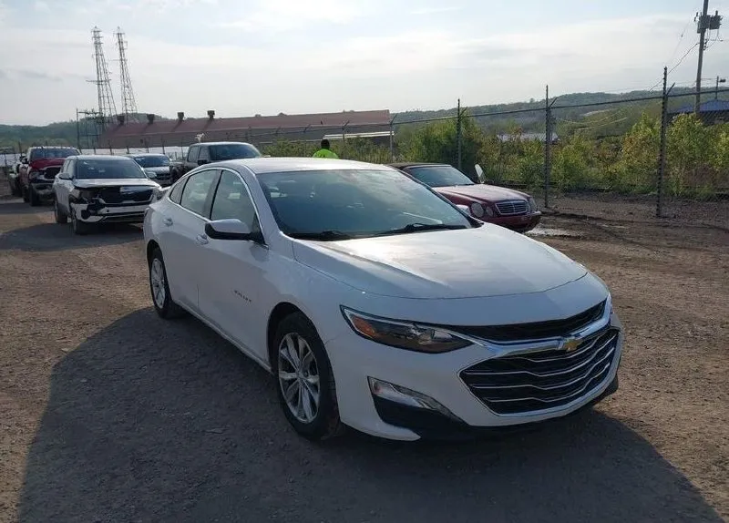 CHEVROLET MALIBU ПОДОГРЕВ СИДЕНИЙ КРУИЗ-КОНТРОЛЬ КЛИМАТ-КОНТРОЛЬ И МНОГОЕ ДРУГОЕ 2021