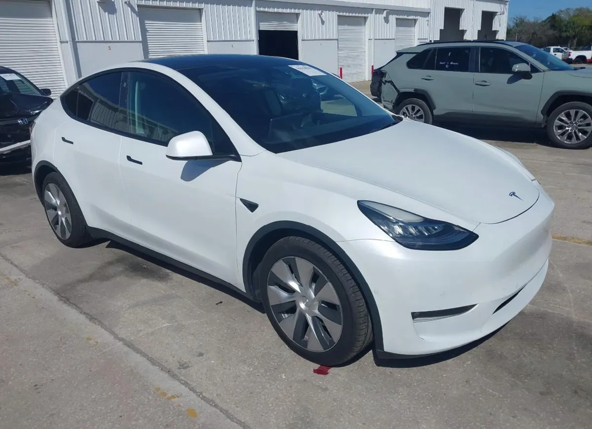 TESLA MODEL Y 2022