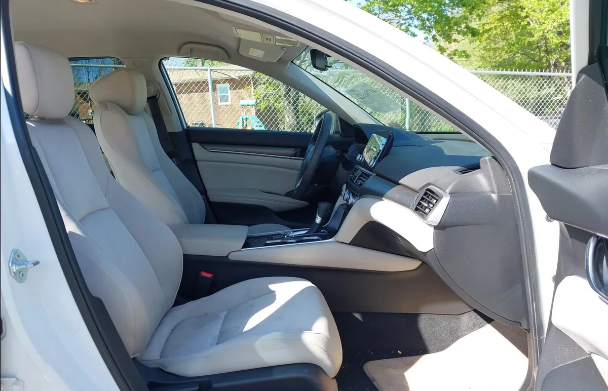 HONDA ACCORD LX 2022