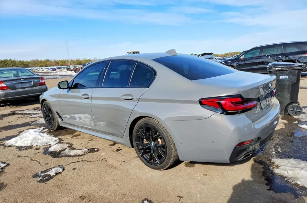 BMW 530 XI 2021
