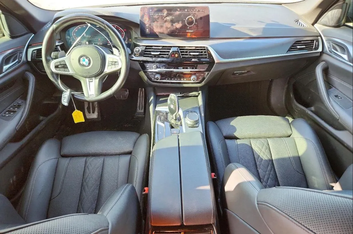 BMW 530 XI 2021