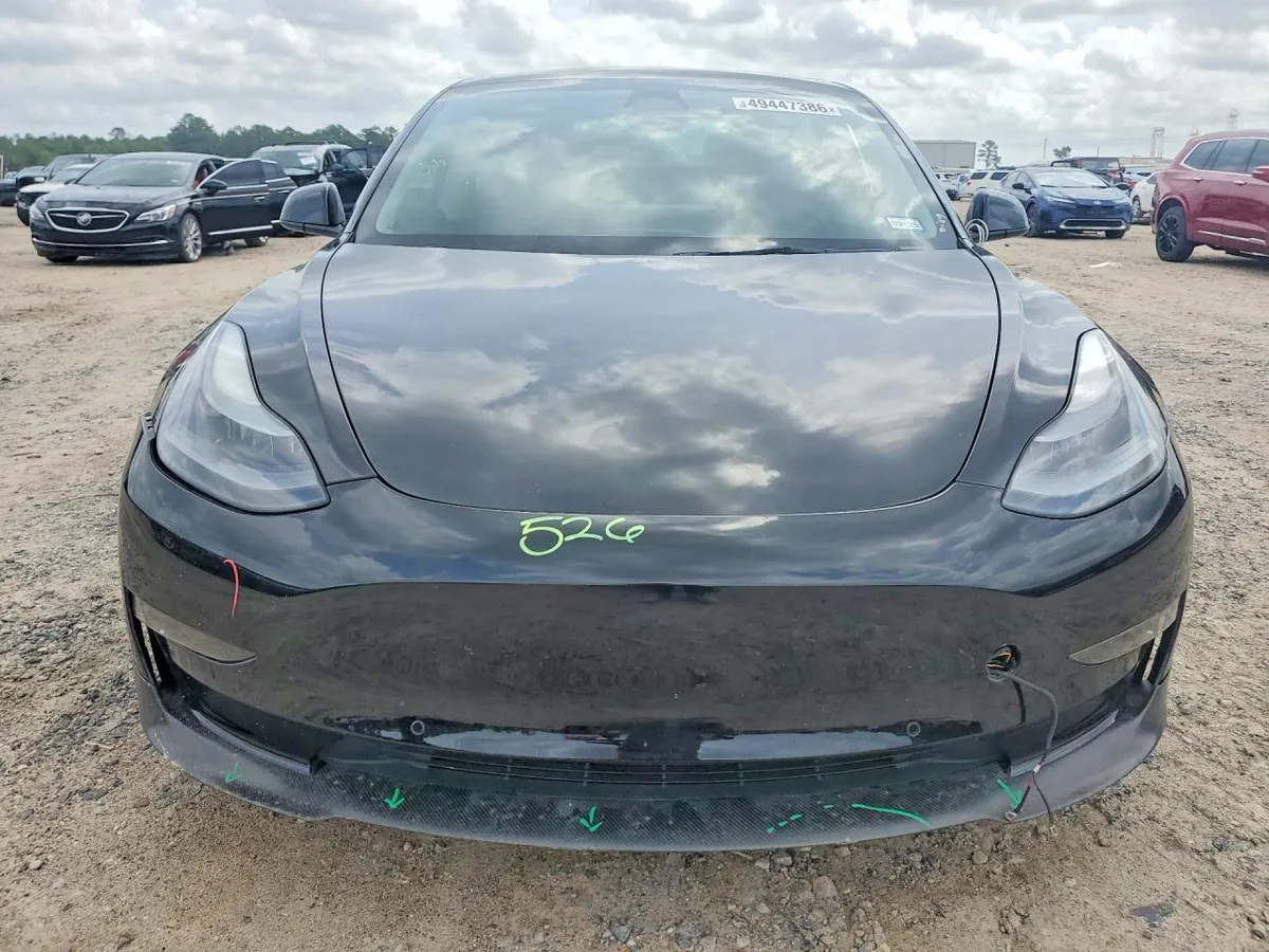 TESLA MODEL 3 2022