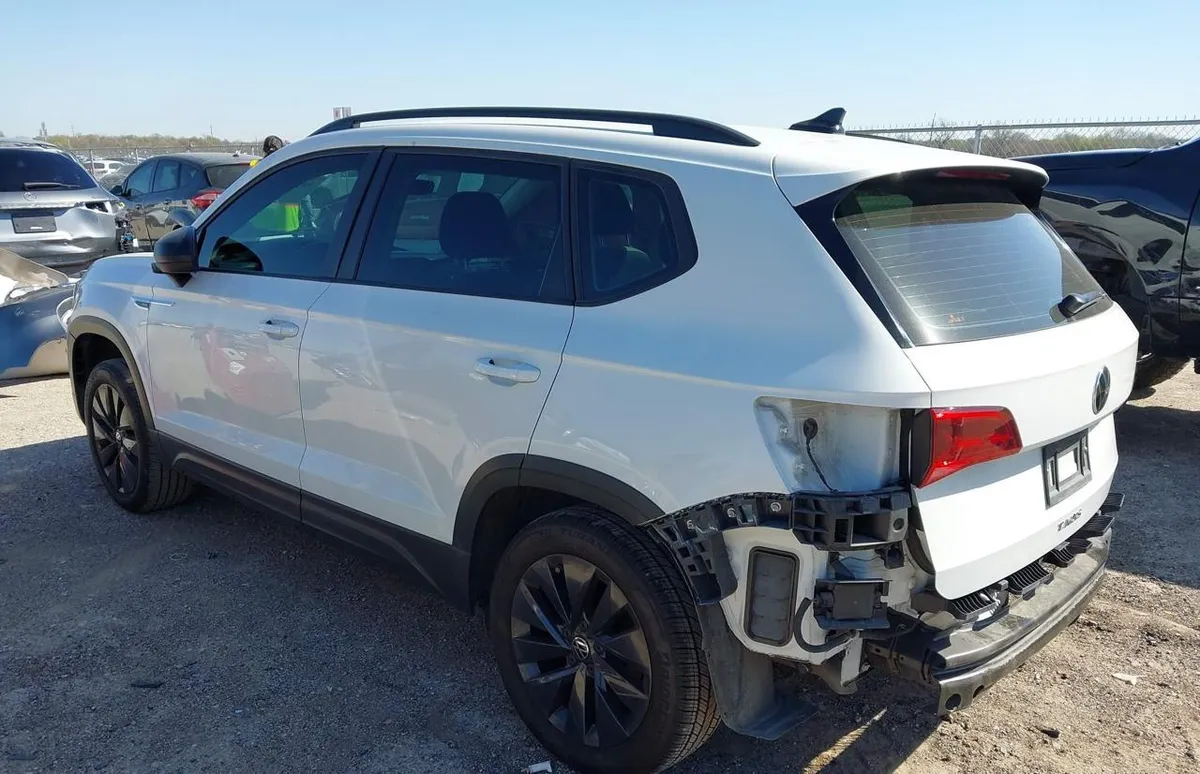 VOLKSWAGEN TAOS 1.5T S 2024