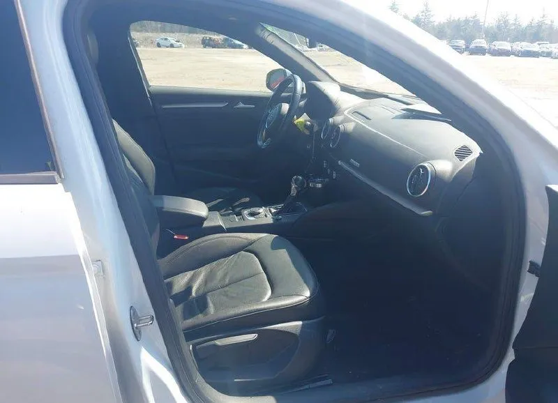 AUDI A3 PREMIUM 2015
