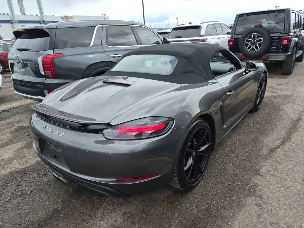PORSCHE 718 350 Л.С 2017