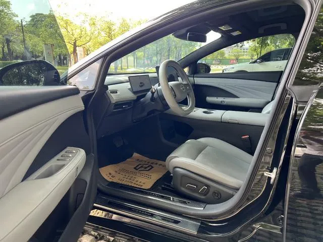 NISSAN N7 2025