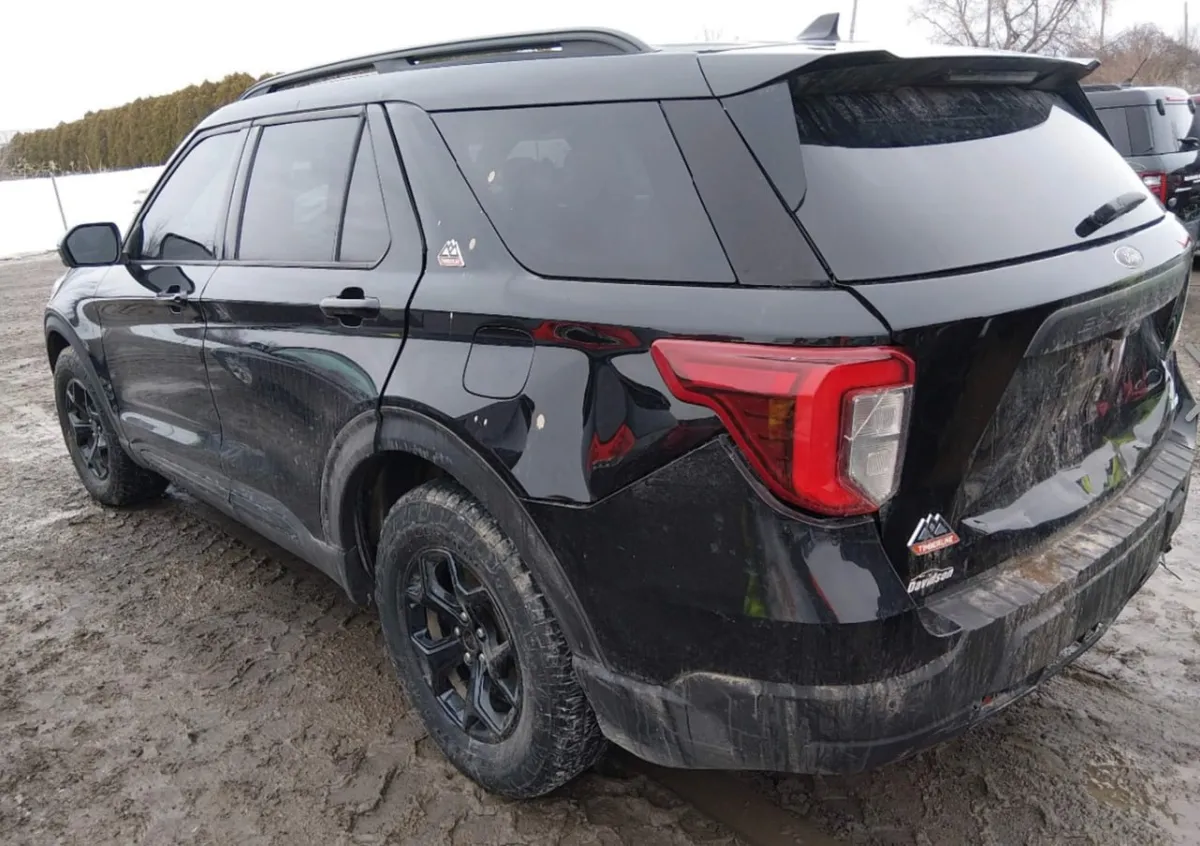FORD EXPLORER TIMBERLINE 2 2023