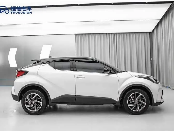 TOYOTA C-HR LUXURY 2021