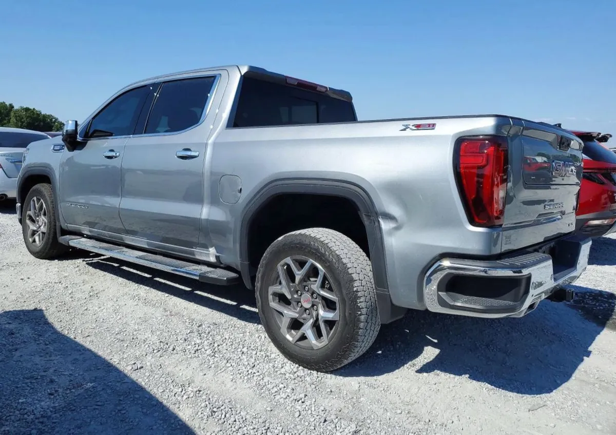 GMC SIERRA SLT 2022