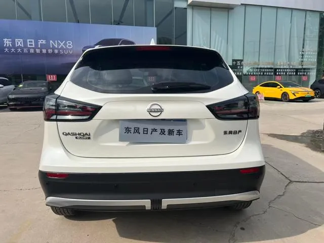 NISSAN QASHQAI 2025
