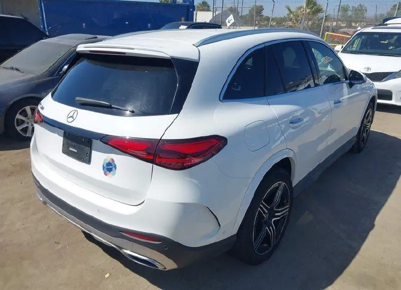 MERCEDES-BENZ GLC 300 SUV 2023
