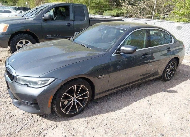 BMW 330E XDRIVE 2 2022