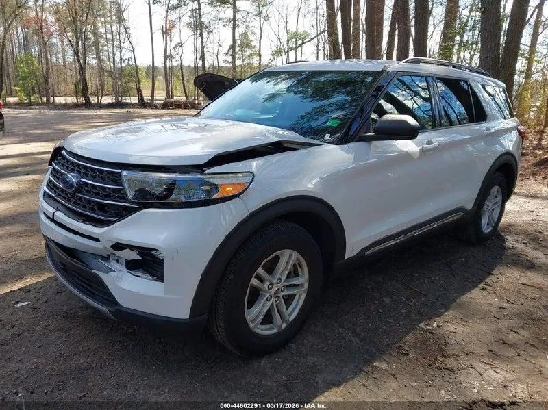 FORD EXPLORER XLT 2023