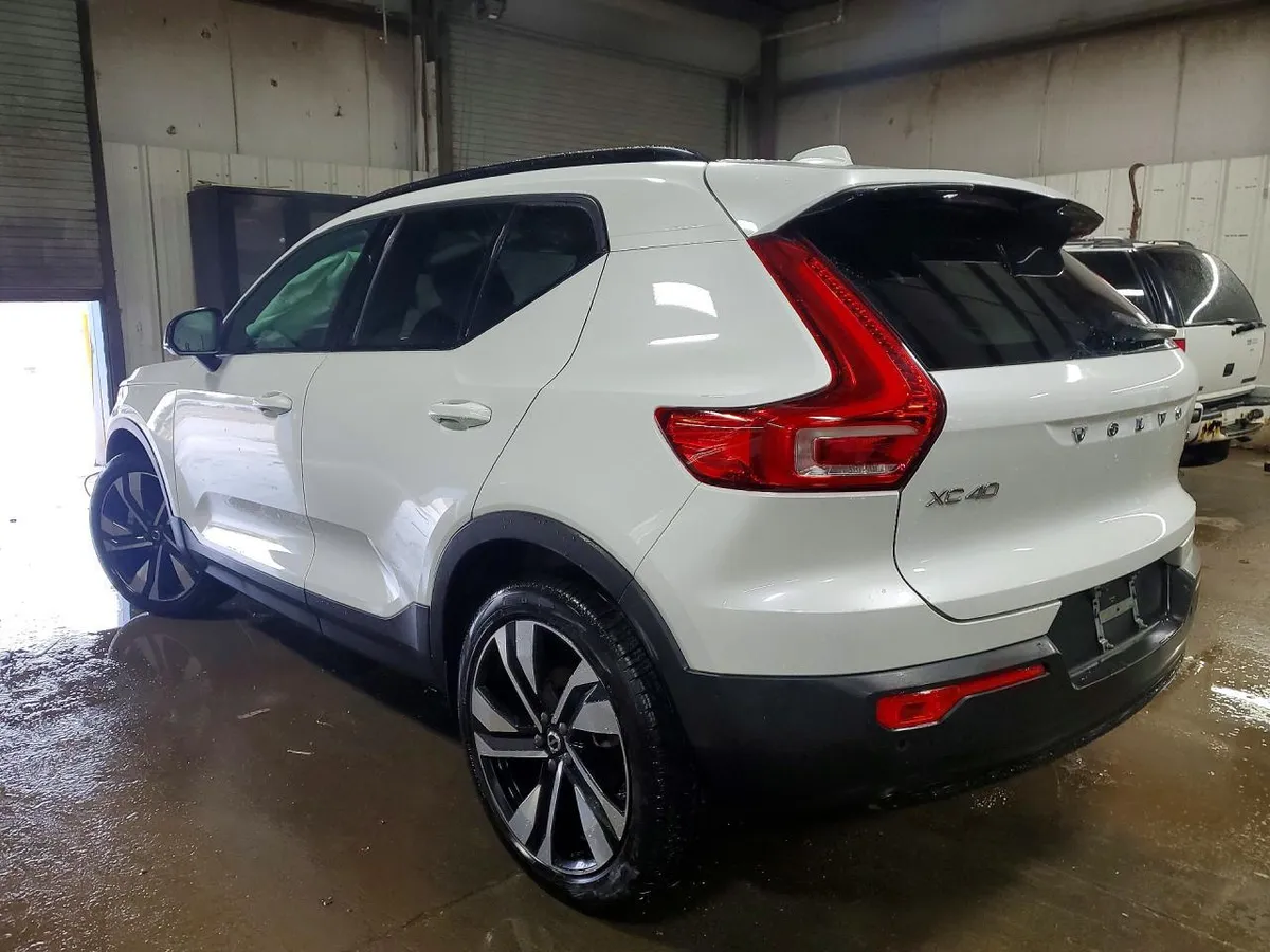 VOLVO XC40 ULTIMATE 26 2023