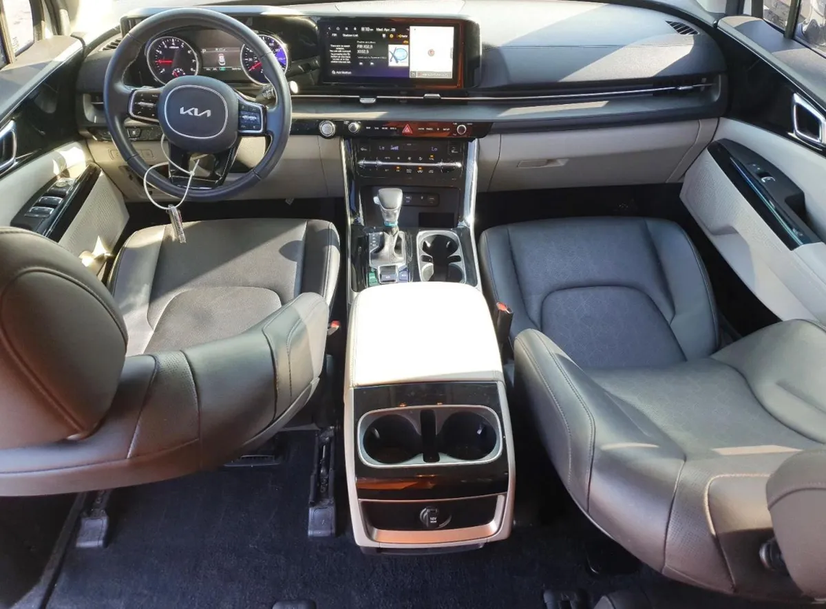 KIA CARNIVAL EX 2023