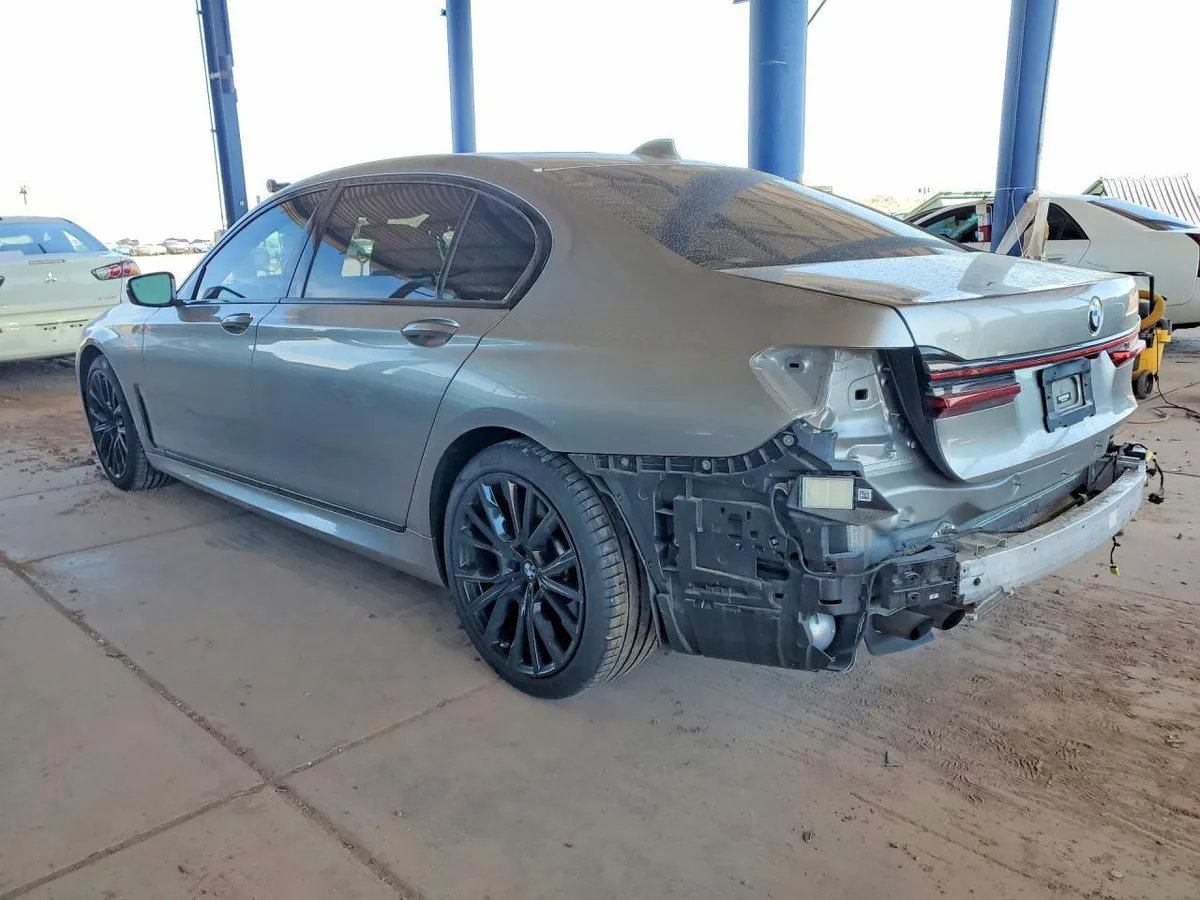 BMW 750 XI 2022