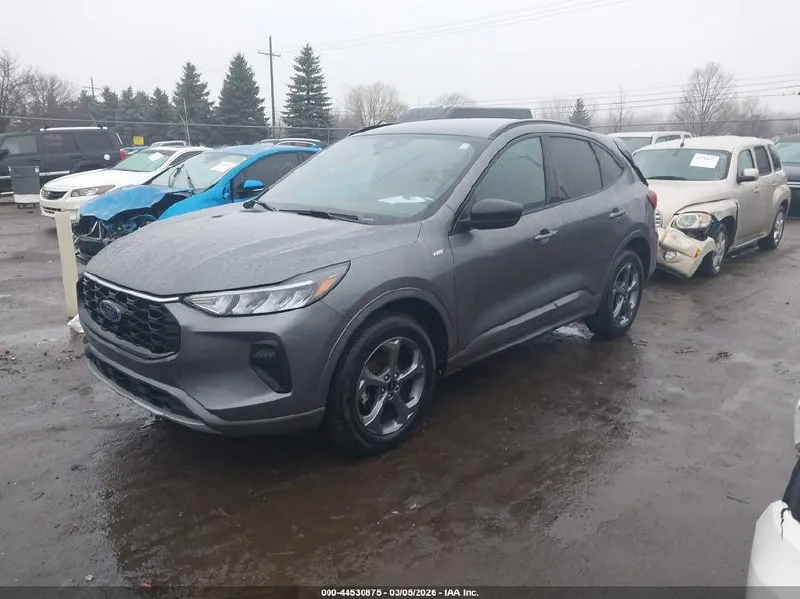 FORD ESCAPE ПОЛНЫЙ ПРИВОД AWD) 2024