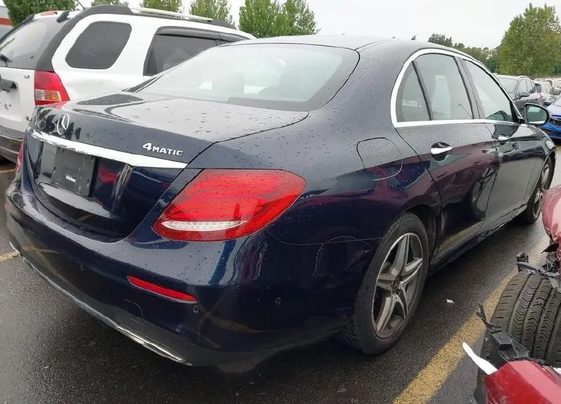 MERCEDES-BENZ E-CLASS E 300 2018