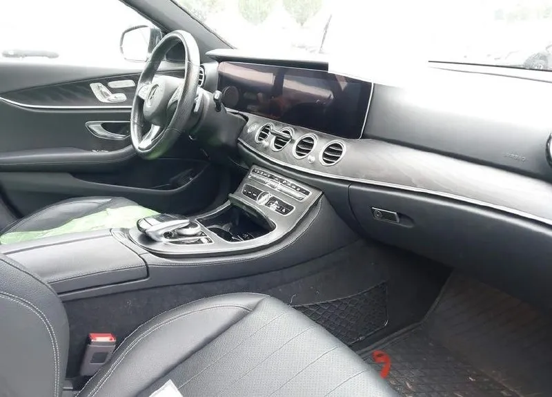 MERCEDES-BENZ E-CLASS E 300 2018