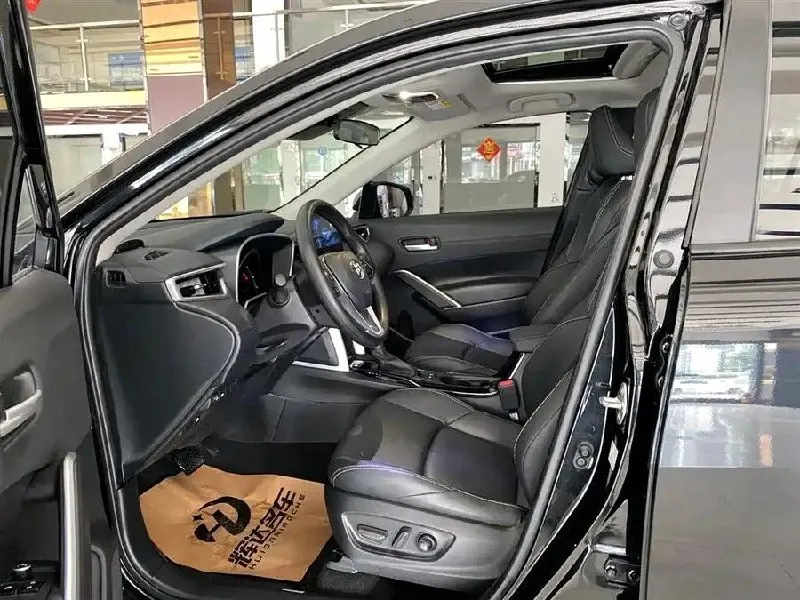 TOYOTA COROLLA CROSS 2023