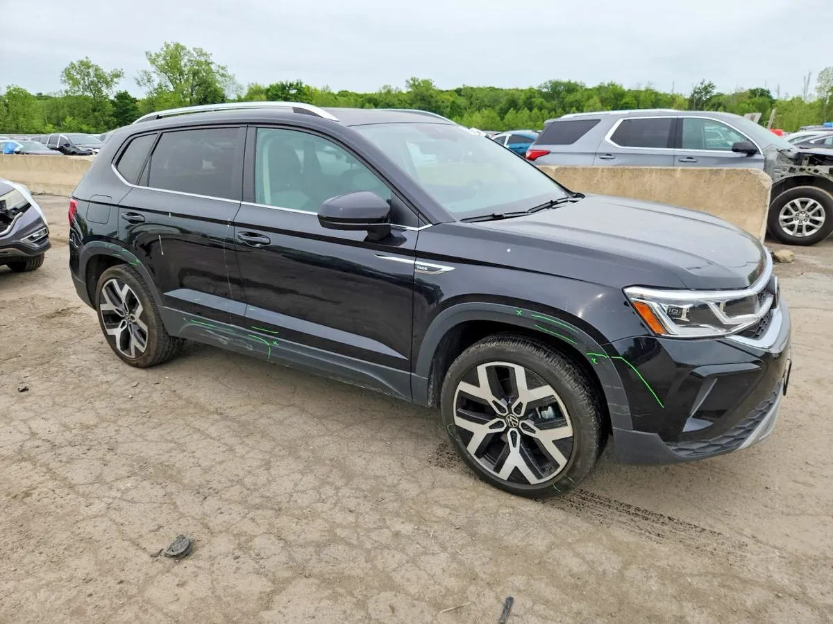 VOLKSWAGEN TAOS SEL 2022