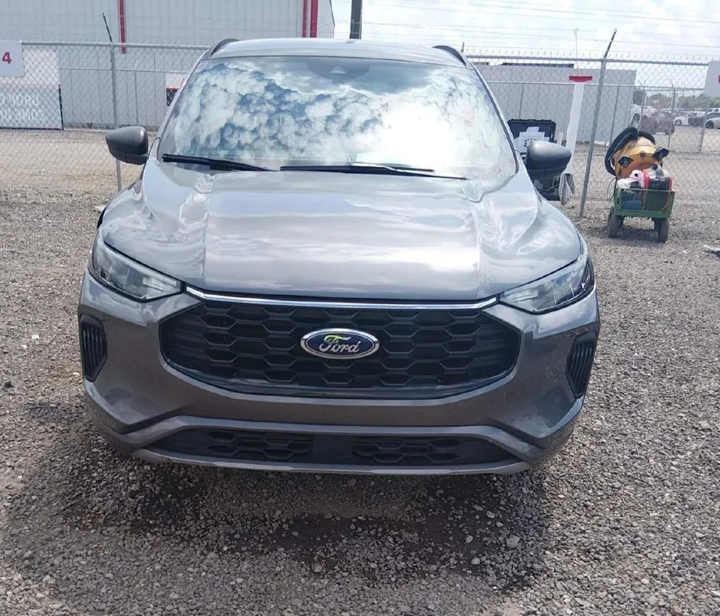 FORD ESCAPE ST-LINE 2024