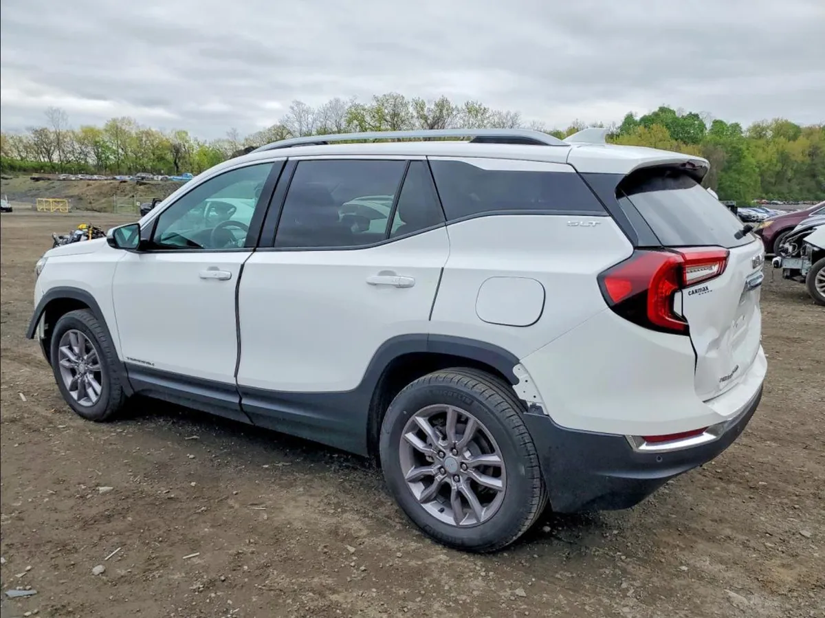 GMC TERRAIN SLT 2023