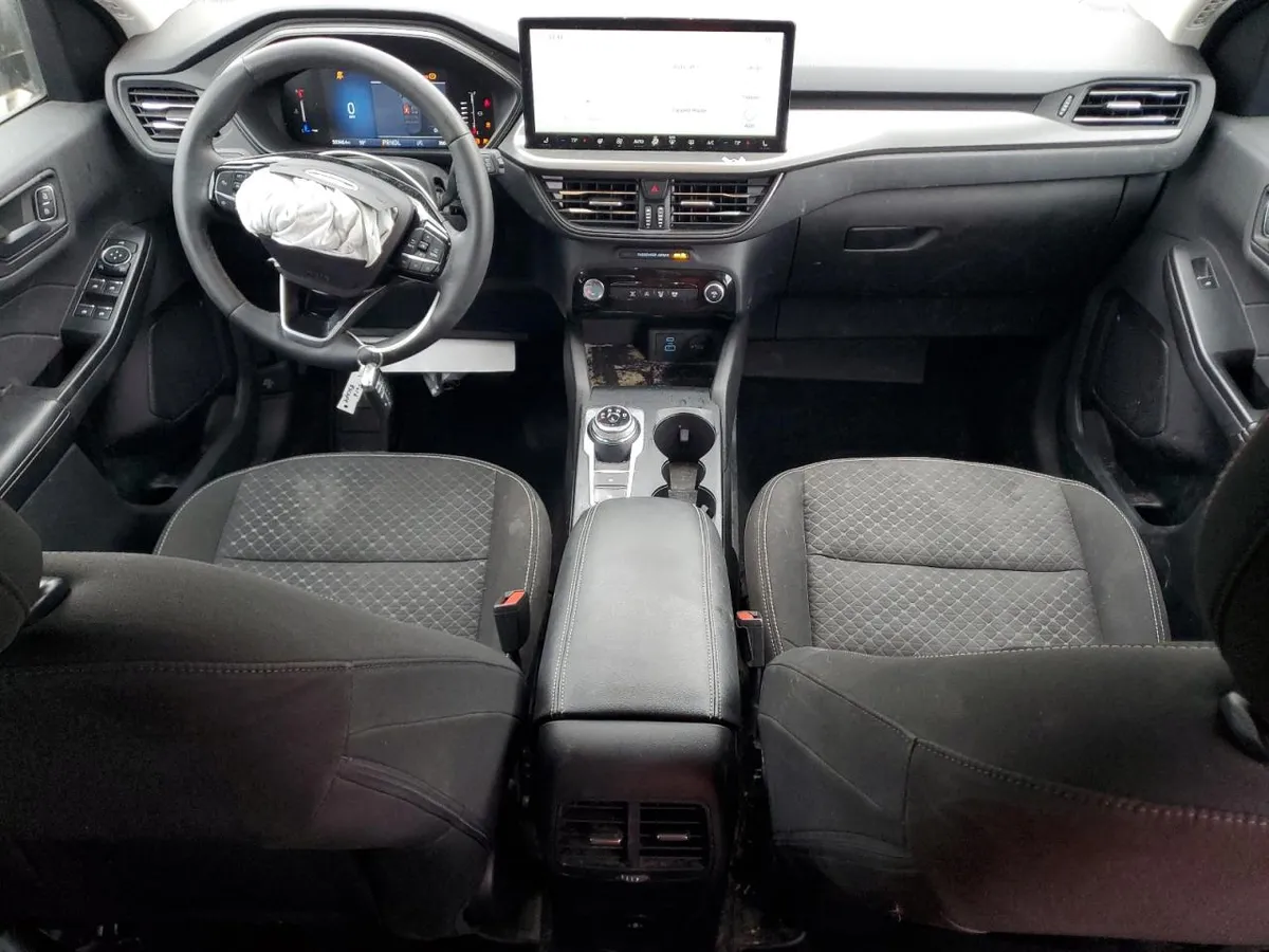 FORD ESCAPE 181 Л.С 2023