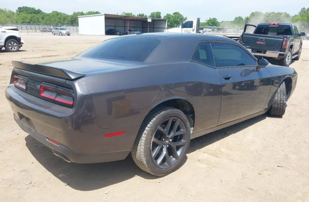 DODGE CHALLENGER SXT 2022