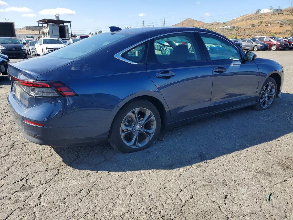 HONDA ACCORD EX 2023