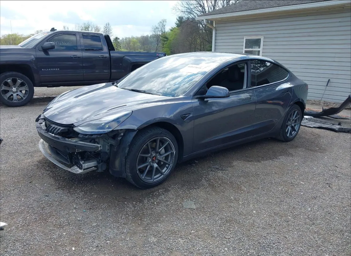 TESLA MODEL 3 REAR-WHEEL 2022