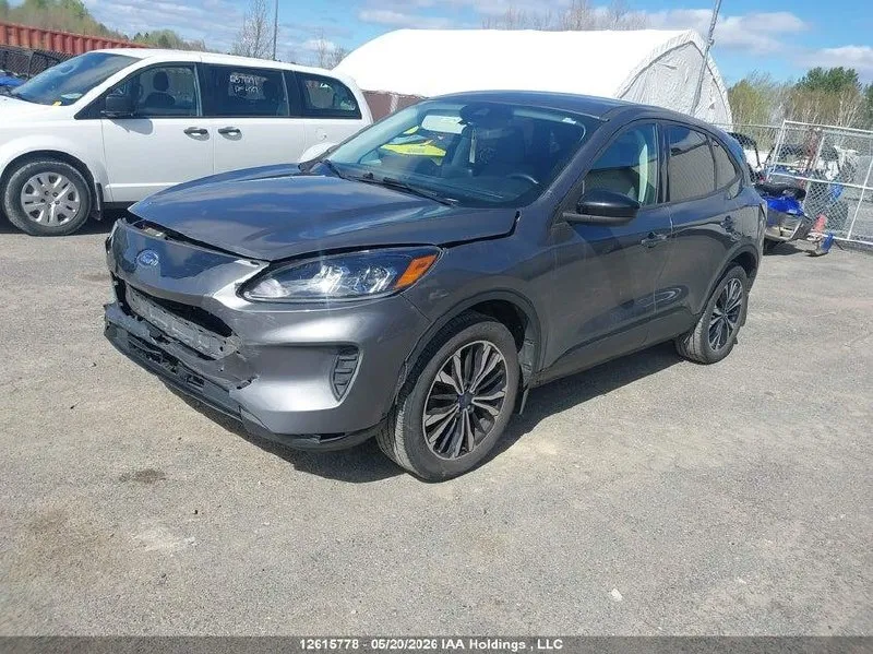 FORD ESCAPE SE 2022