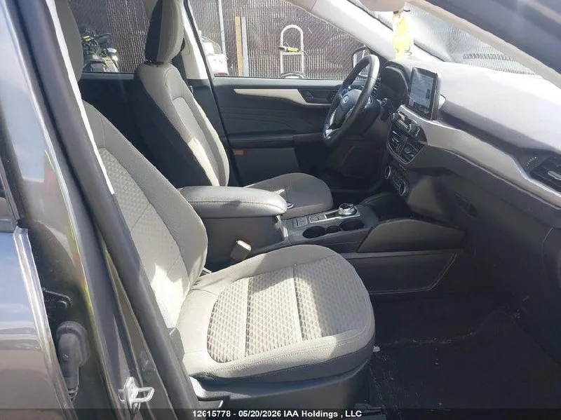 FORD ESCAPE SE 2022