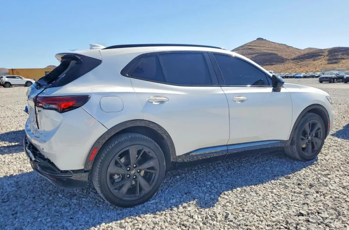 BUICK ENVISION ESSENCE 2023