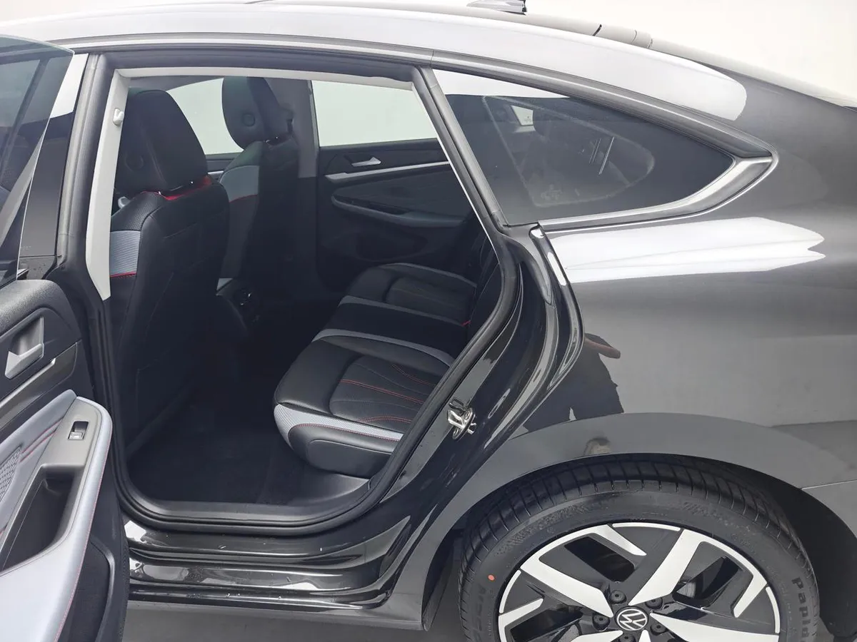VOLKSWAGEN LAMANDO L - SKODA 2023
