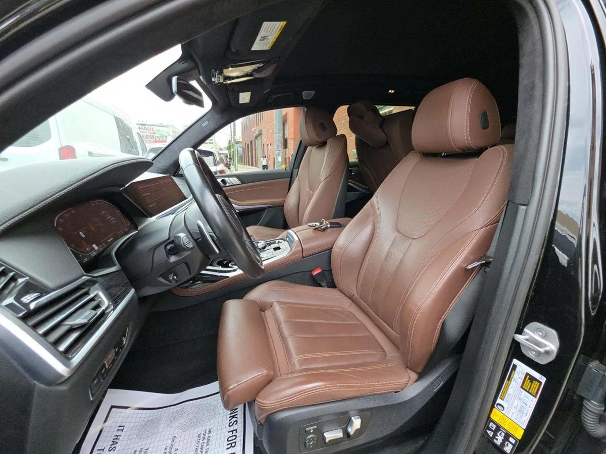 BMW X7 SPORTS ACTIVITY VEHICLE 2022