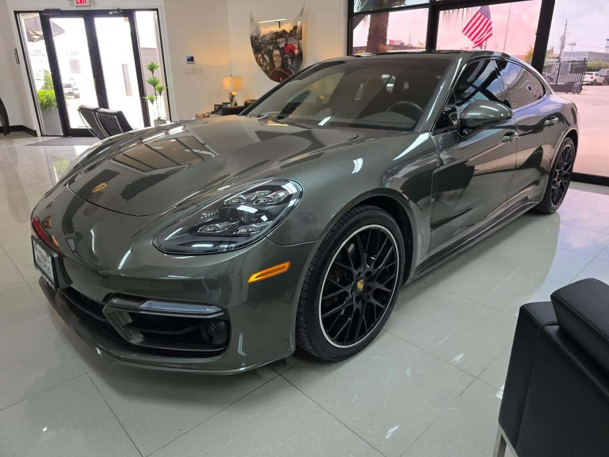 PORSCHE PANAMERA PLATINUM EDITION 2 2022