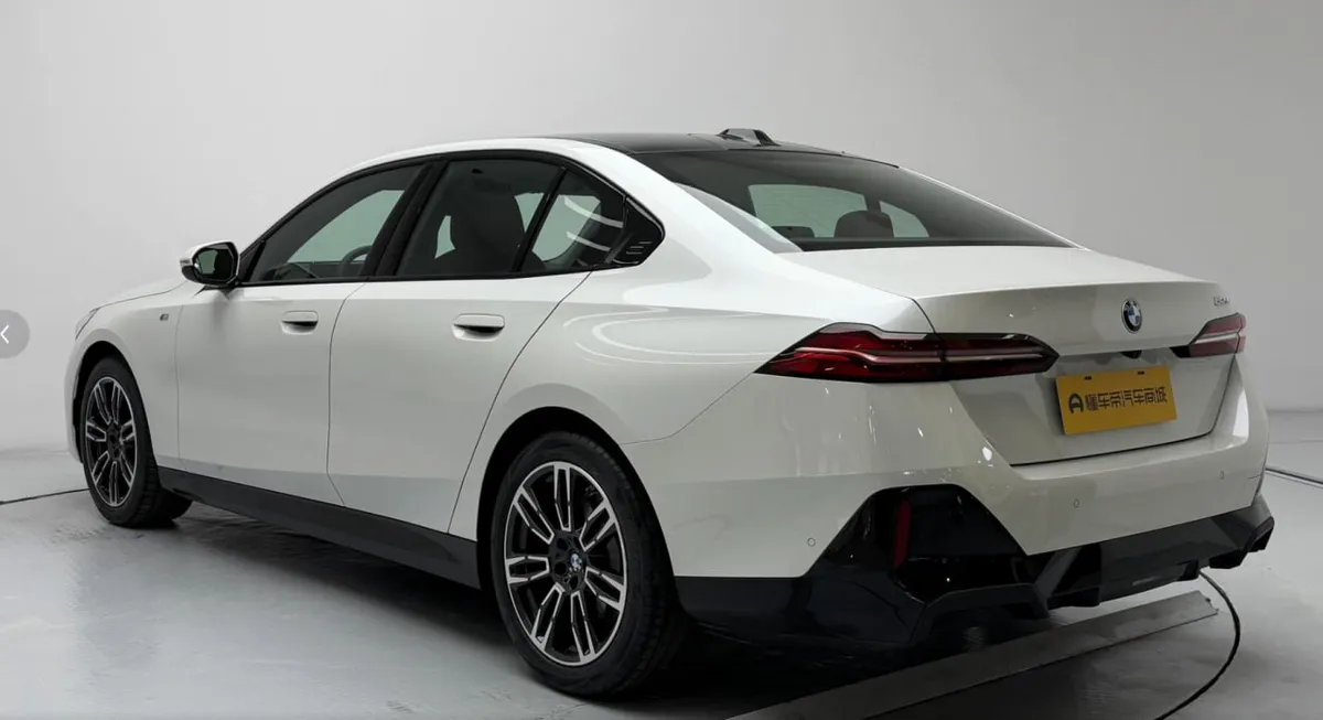 BMW 525I M SPORT PACKAGE 2024