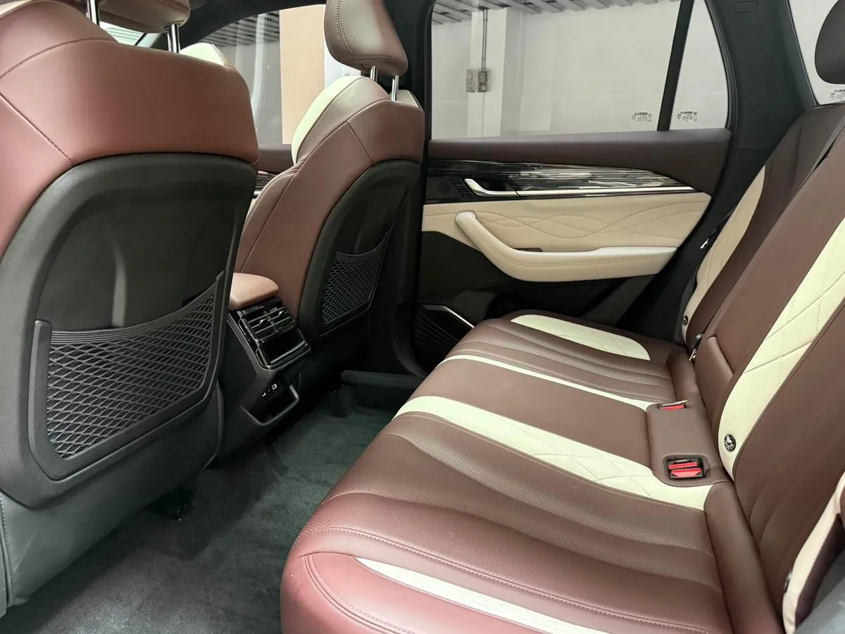 GEELY MONJARO 2022