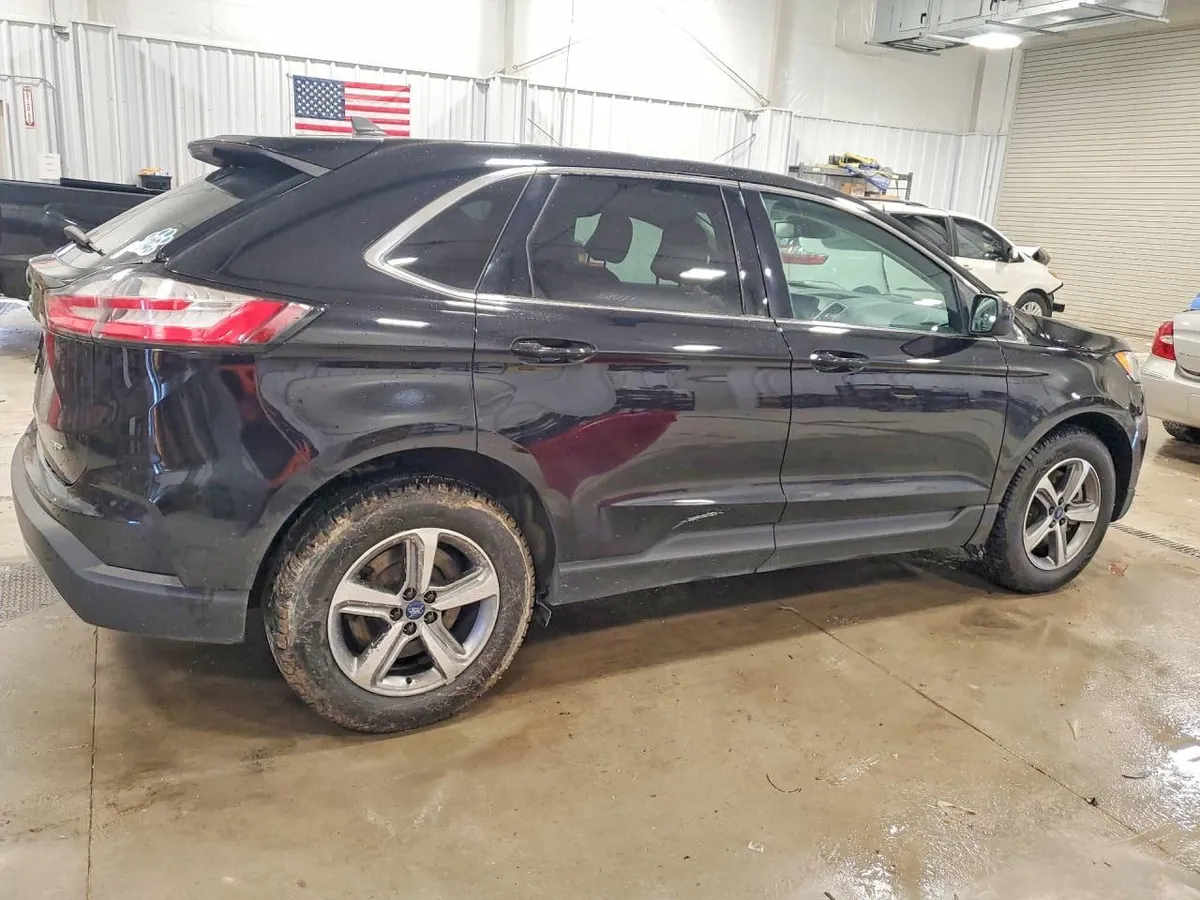 FORD EDGE SEL 2022
