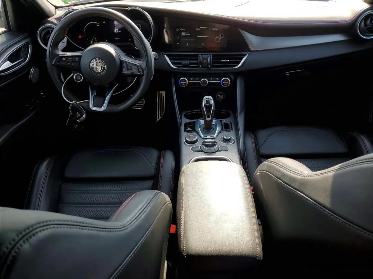 ALFA ROMEO GIULIA TI 2023