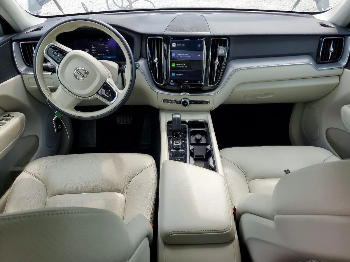 VOLVO XC60 ULTIMATE 2023