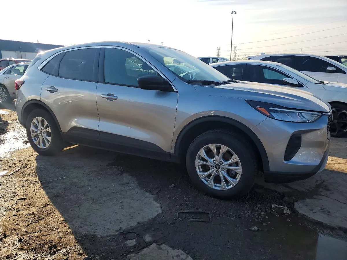 FORD ESCAPE ACTIVE 2023