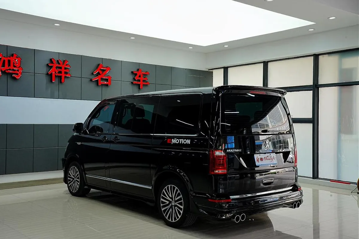 VOLKSWAGEN MULTIVAN LUXURY 2018