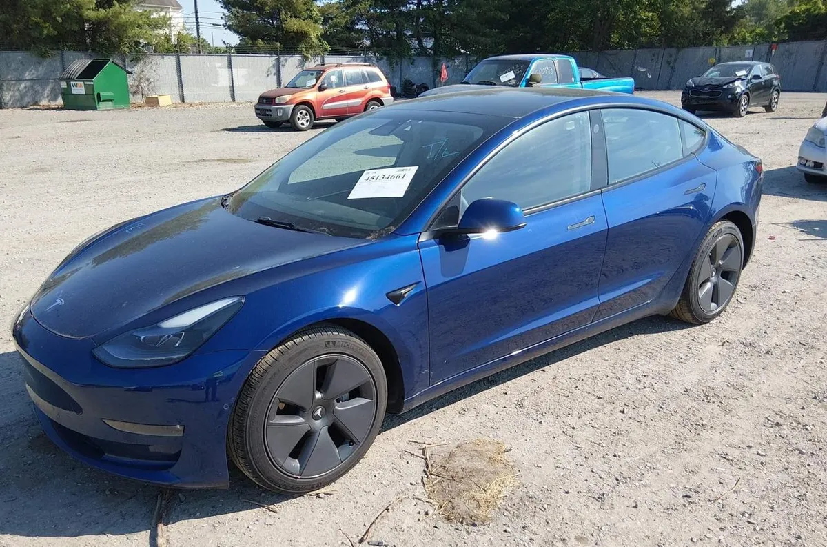 TESLA MODEL 3 LONG RANGE DUAL MOTOR ALL-WHEEL DRIVE 2022