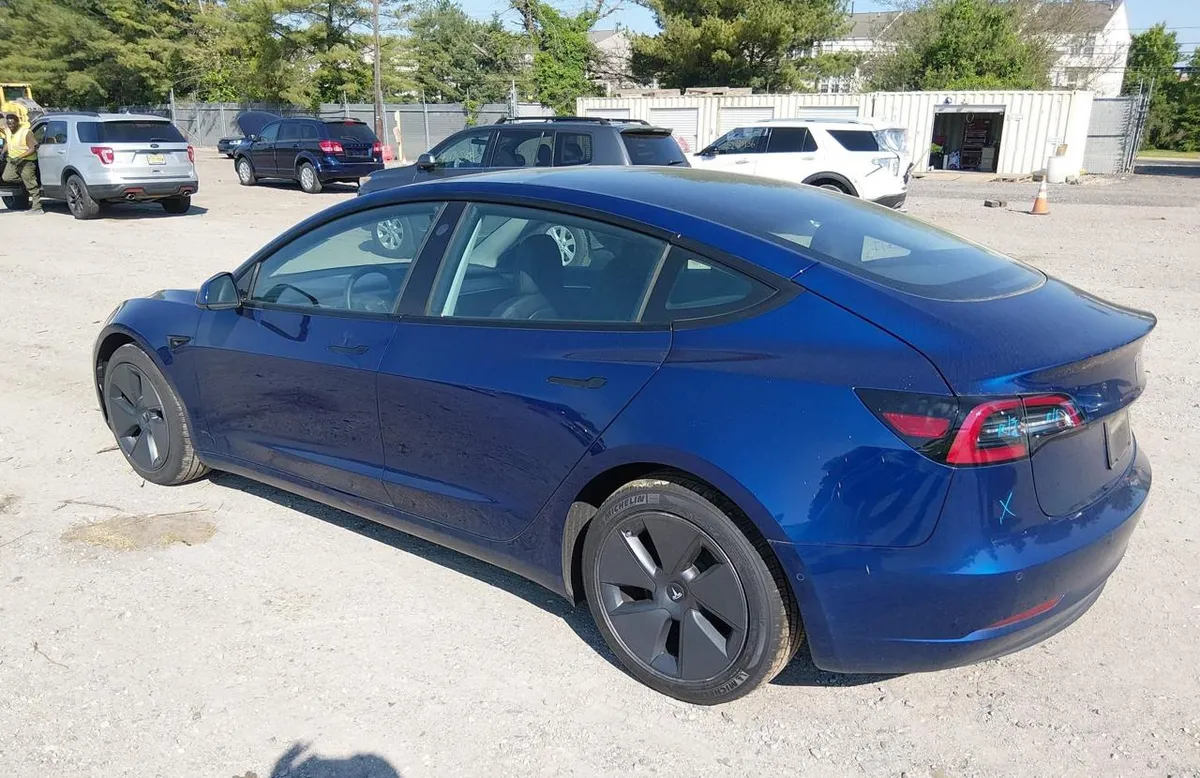 TESLA MODEL 3 LONG RANGE DUAL MOTOR ALL-WHEEL DRIVE 2022