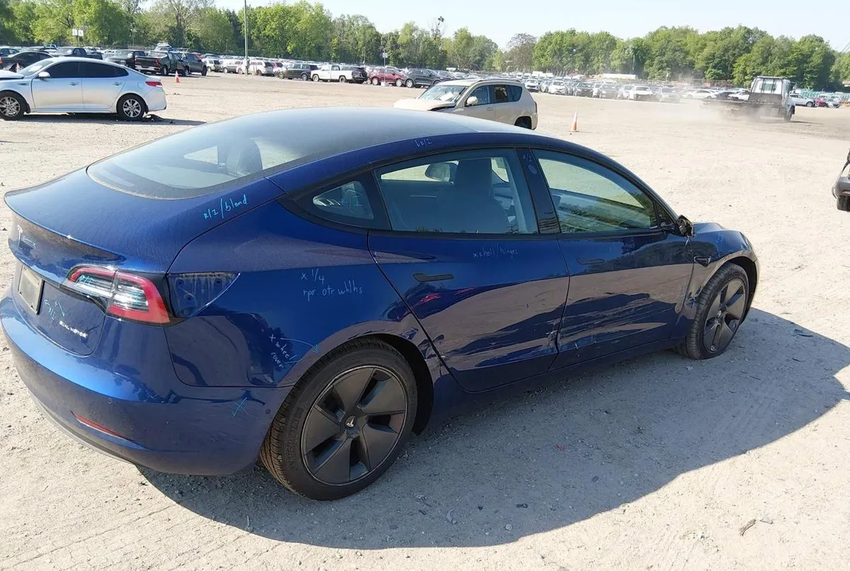 TESLA MODEL 3 LONG RANGE DUAL MOTOR ALL-WHEEL DRIVE 2022