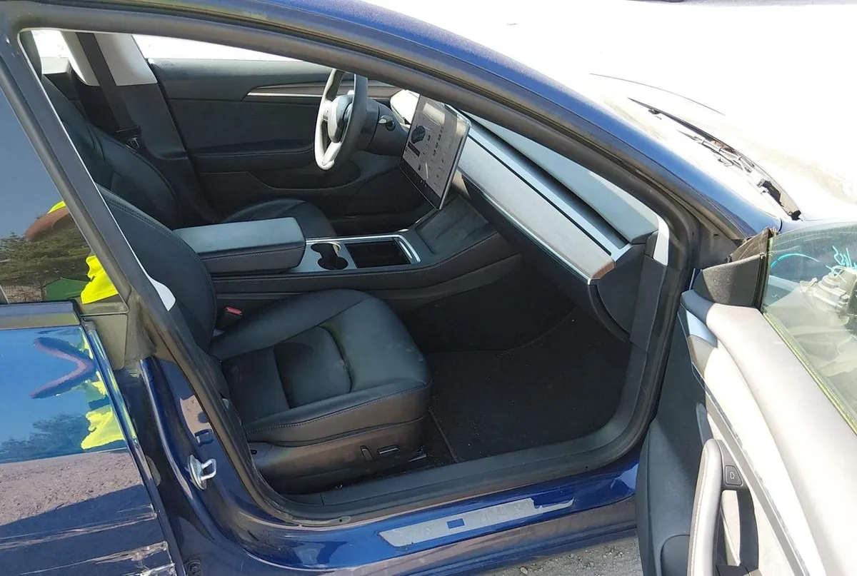 TESLA MODEL 3 LONG RANGE DUAL MOTOR ALL-WHEEL DRIVE 2022