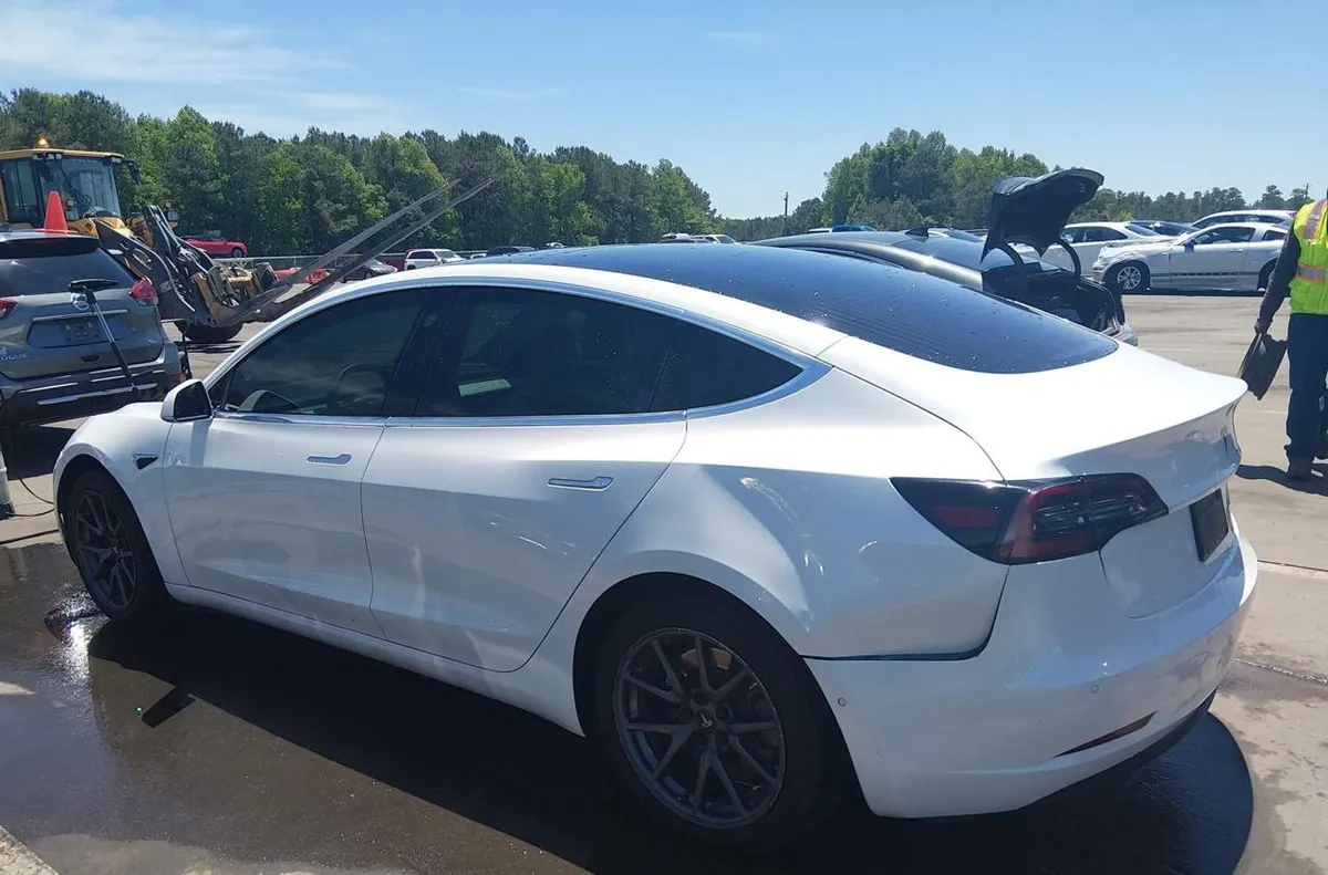 TESLA MODEL 3 LONG RANGE/PERFORMANCE 2019