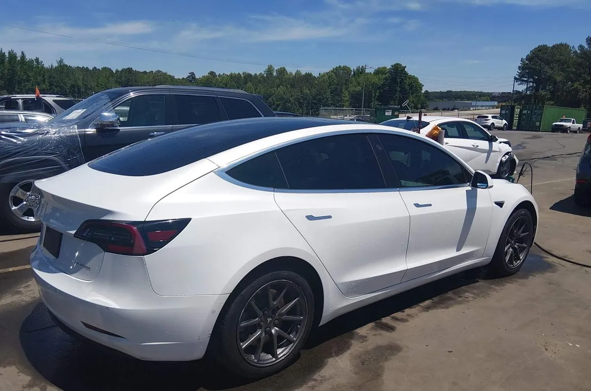 TESLA MODEL 3 LONG RANGE/PERFORMANCE 2019